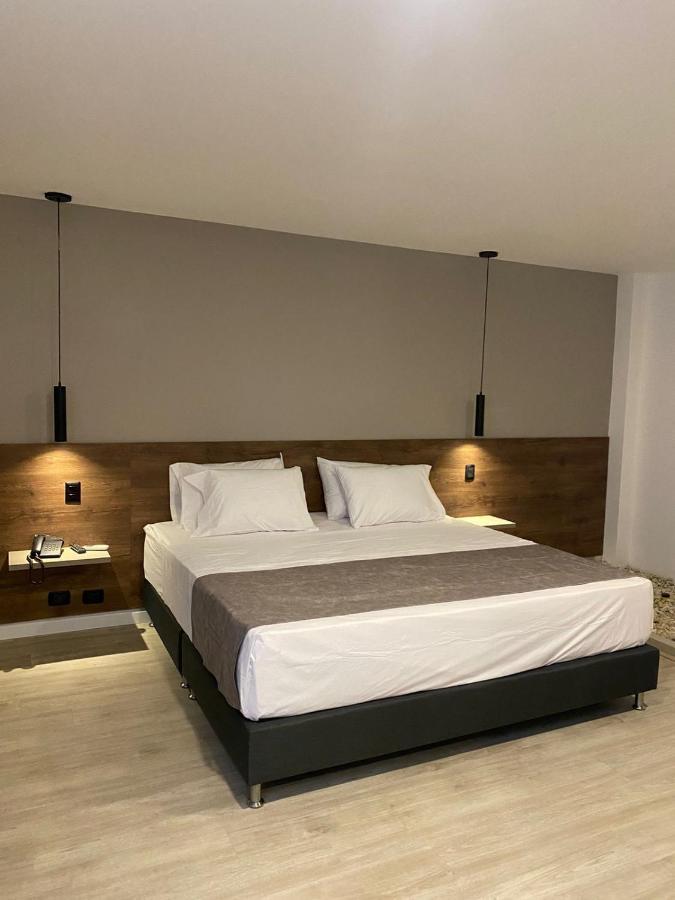 Fence Hotel 3*
